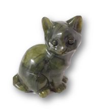 Katze Edelstein-Tier, Katzen-Figur sitzend aus Kanadischer Jade Stein, ca. 6 cm