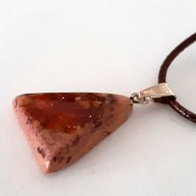 Feueropal Anhänger mit Band Kette, Opalsteinschmuck, Kettenanhänger aus Mexiko, Matrixcabochon