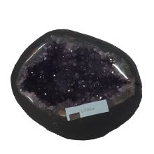 Amethyst-Geode aus Uruguay, dunkel violette Kristall Geode, traumhafter Amethyst N170